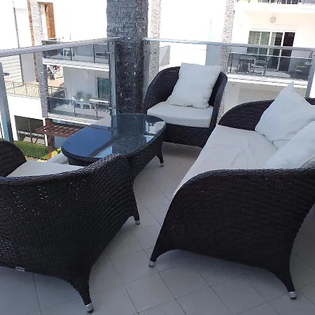 Luxe Penthouse Met Dakterras Apartment Side